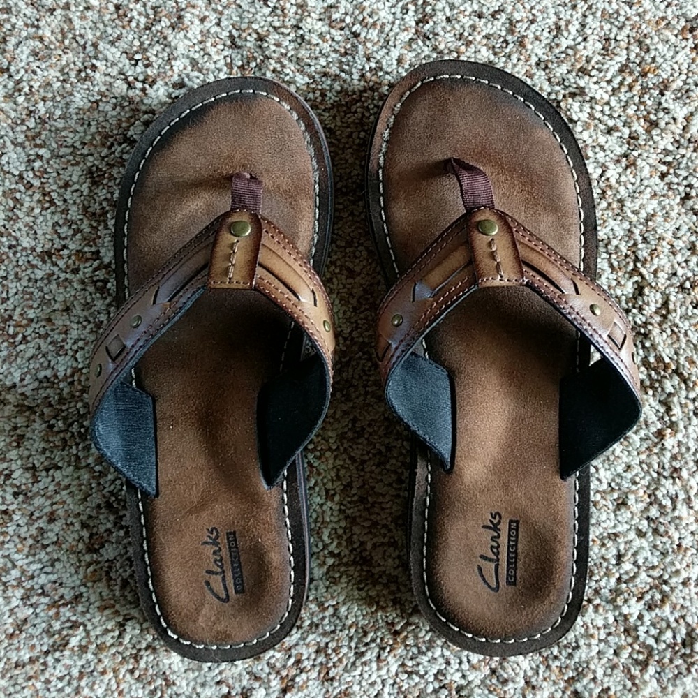 Clarks flip flops